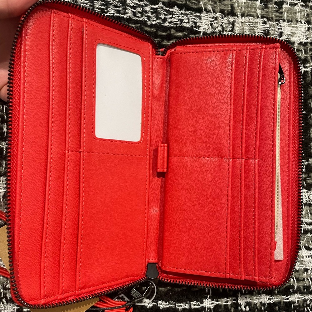 Steve Madden clutch wallet bleeding hearts - Picture 2 of 3